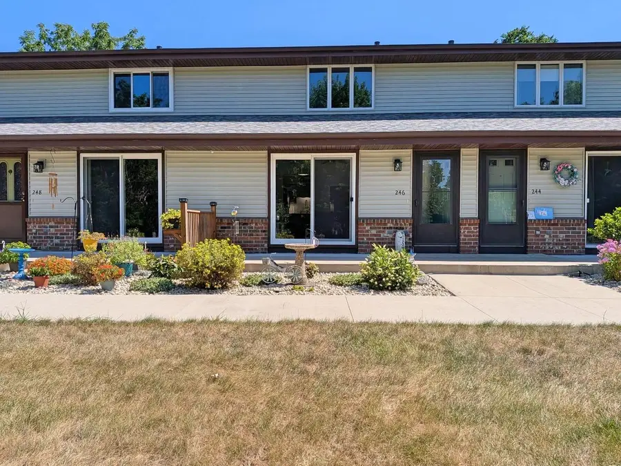246 Ba Wood Lane, Janesville, WI 53545 - #2