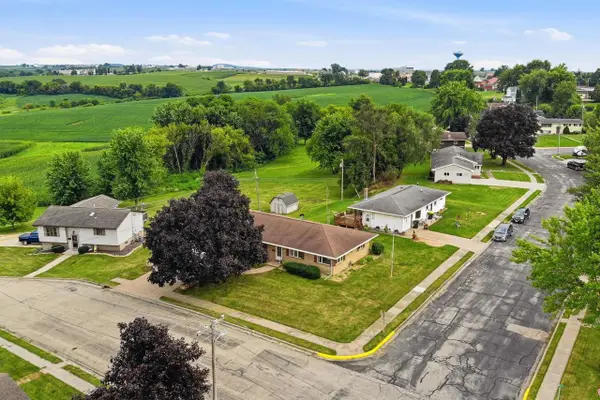 205 East Avenue, Dickeyville, WI 53808