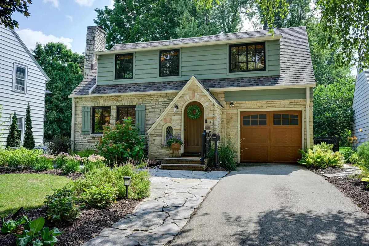 321 Kensington Drive, Madison, WI 53704 - #1