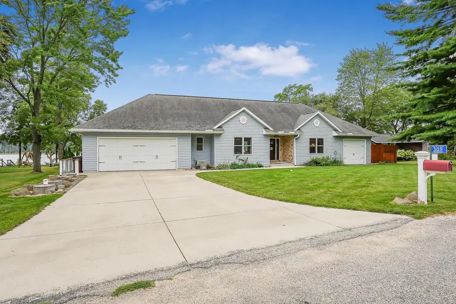 309 Freedom Road, Oxford, WI 53952 - #2