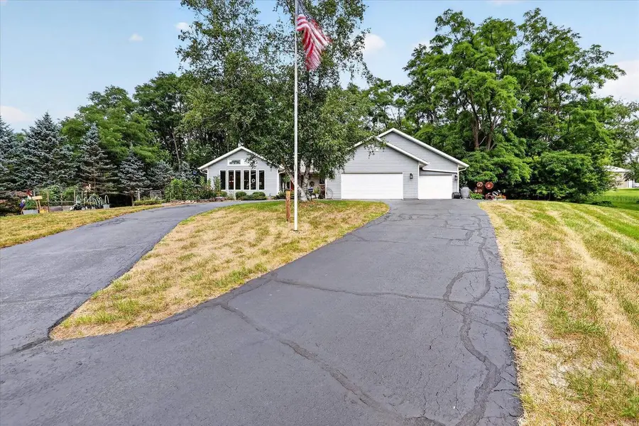 5738 S Splendor Valley Drive, Janesville, WI 53548 - #2