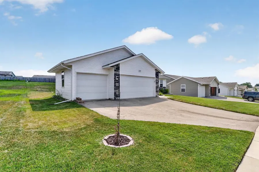 3150 Emerald Drive, Janesville, WI 53546 - #2