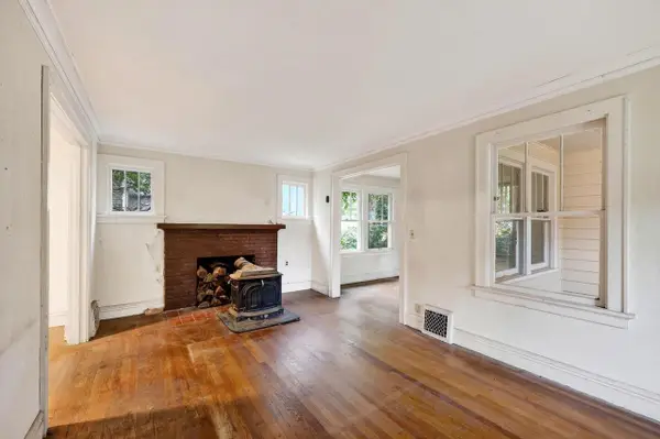 614 Emerson Street, Madison, WI 53715