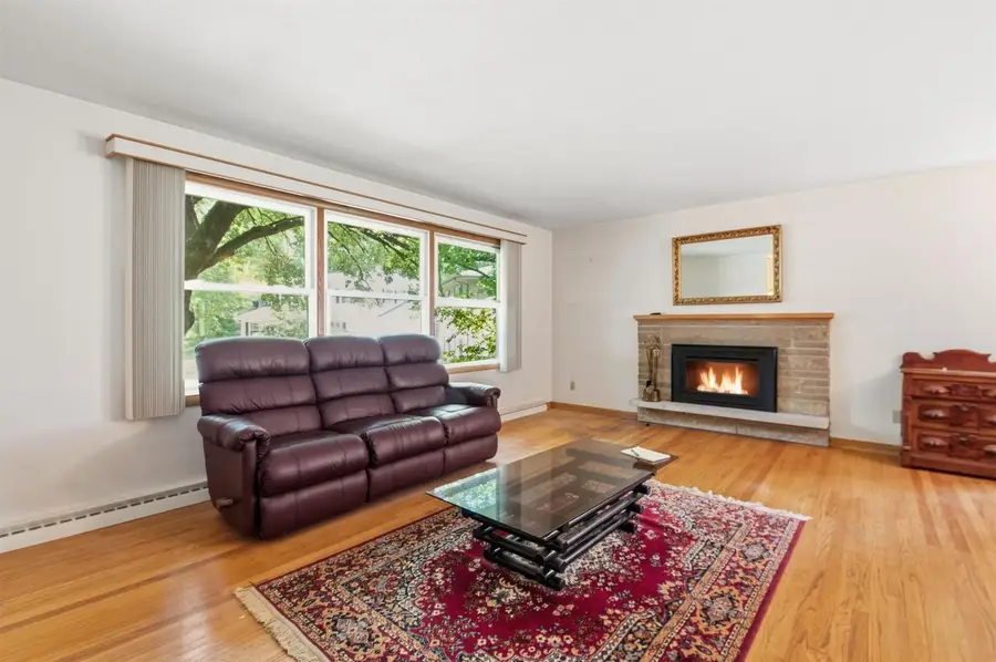 6 Barron Court, Madison, WI 53705 - #2