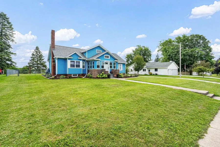 1069 Metomen Street, Ripon, WI 54971 - #3