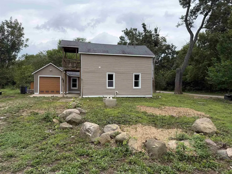 196 Edgewood Dr Road, Oxford, WI 53952 - #3