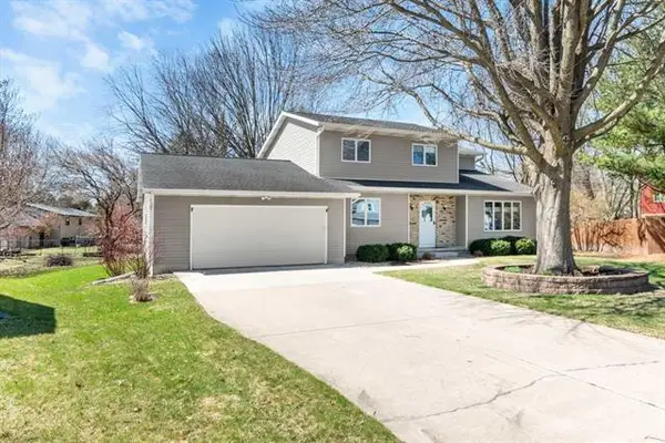 17 Park Crest Court, Madison, WI 53711
