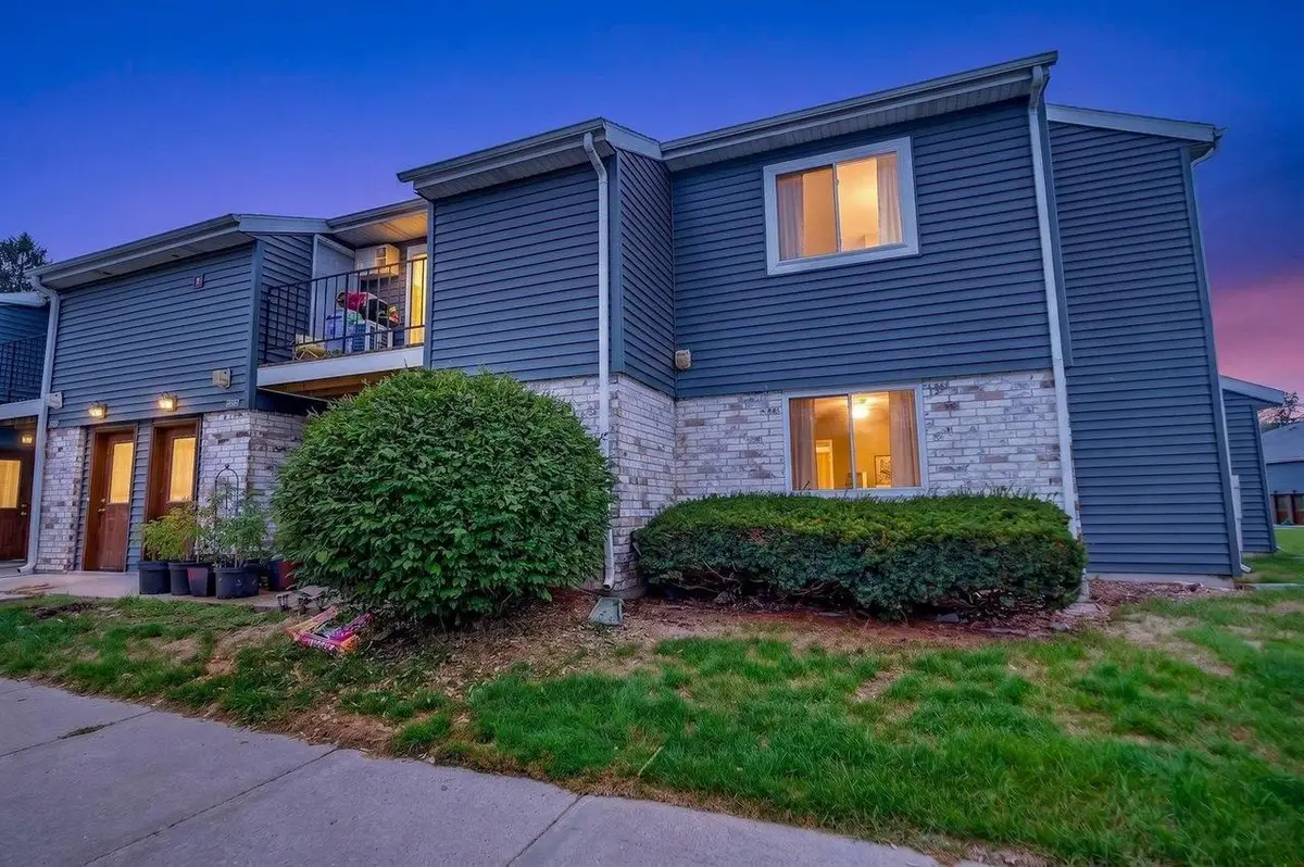 1403 Whispering Pines Way, Fitchburg, WI 53713 - #1