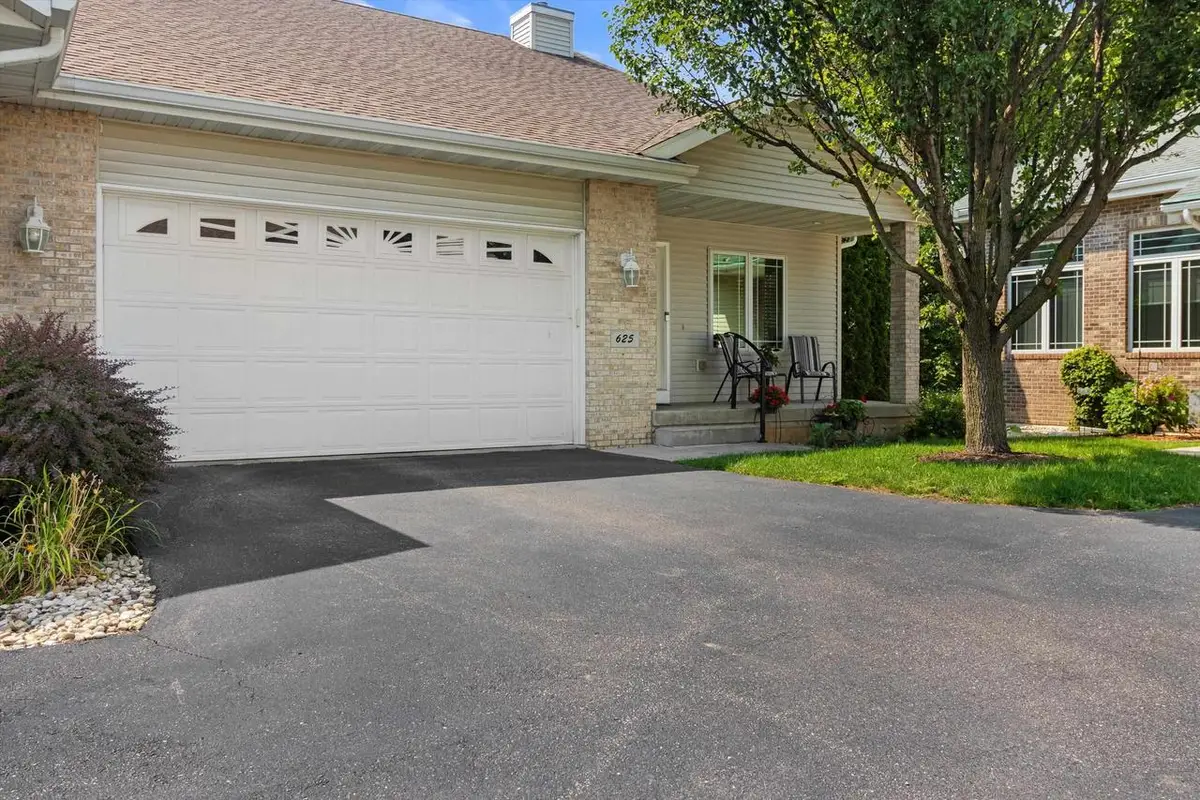 625 Nightingale Lane, Cottage Grove, WI 53527 - #1