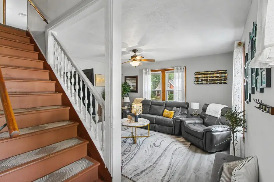 401 Columbia Avenue, Deforest, WI 53532 - #3