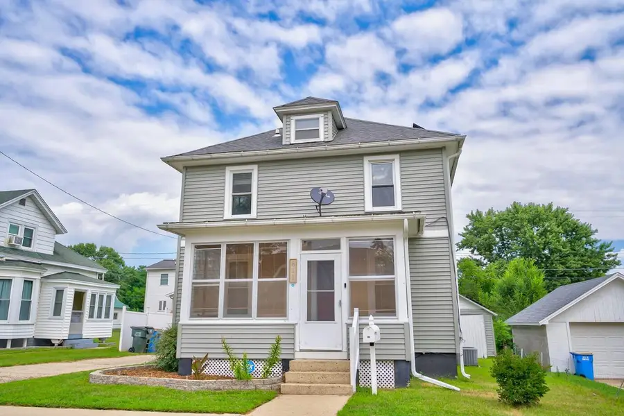 811 W Franklin Street, Portage, WI 53901 - #2