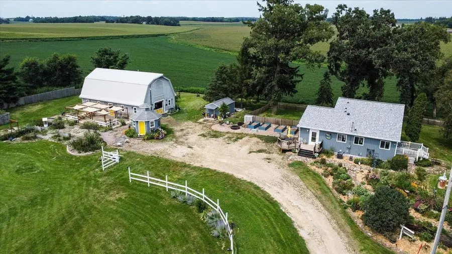W5128 Wangsness Road, Deforest, WI 53532 - #2