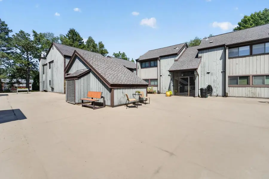 2805 Century Harbor Road #4, Middleton, WI 53562 - #2