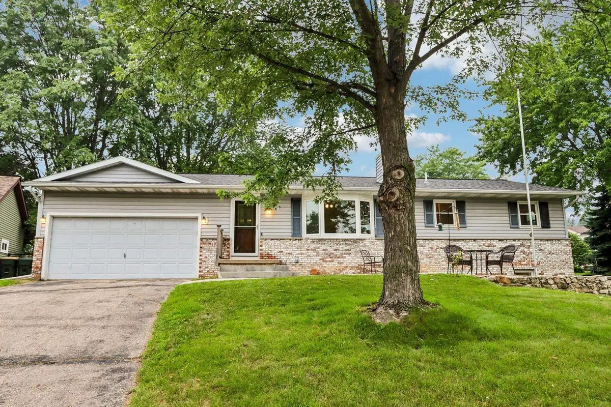 900 Olympic Street, Sun Prairie, WI 53590 - #1
