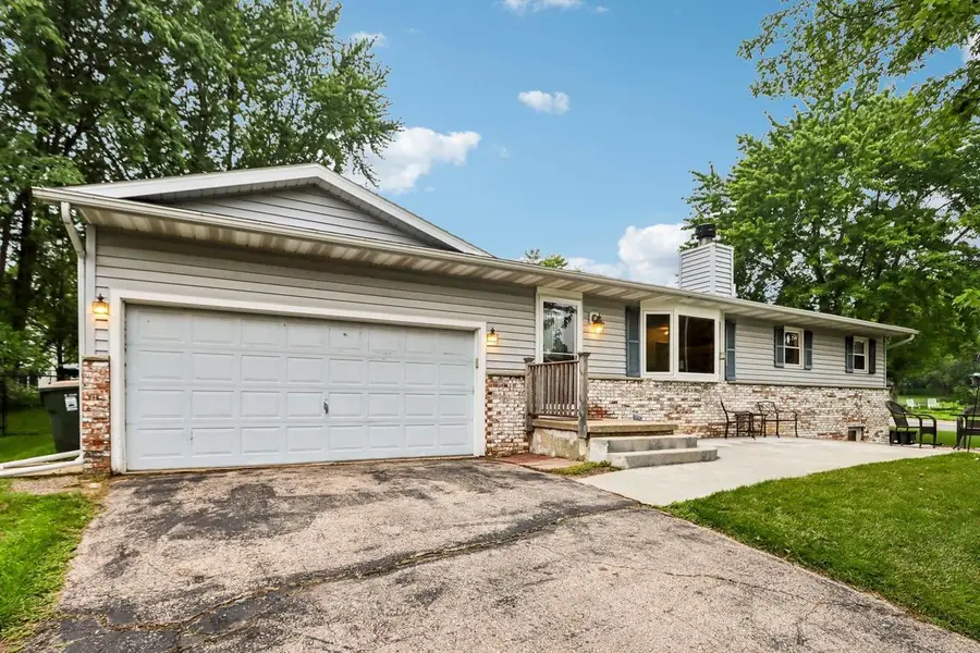 900 Olympic Street, Sun Prairie, WI 53590 - #2