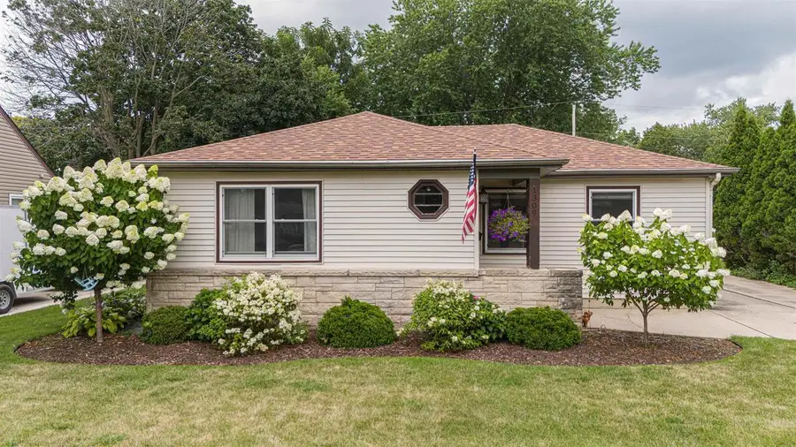 1309 Hawthorne Avenue, Janesville, WI 53545 - #2