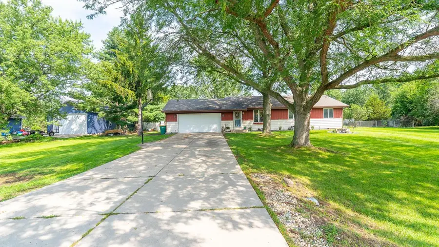 4710 W Greenfield Road, Janesville, WI 53548 - #3