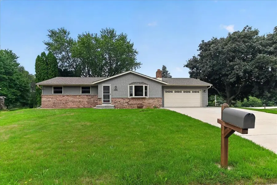 500 Hank's Hollow Trail, Deforest, WI 53532 - #2