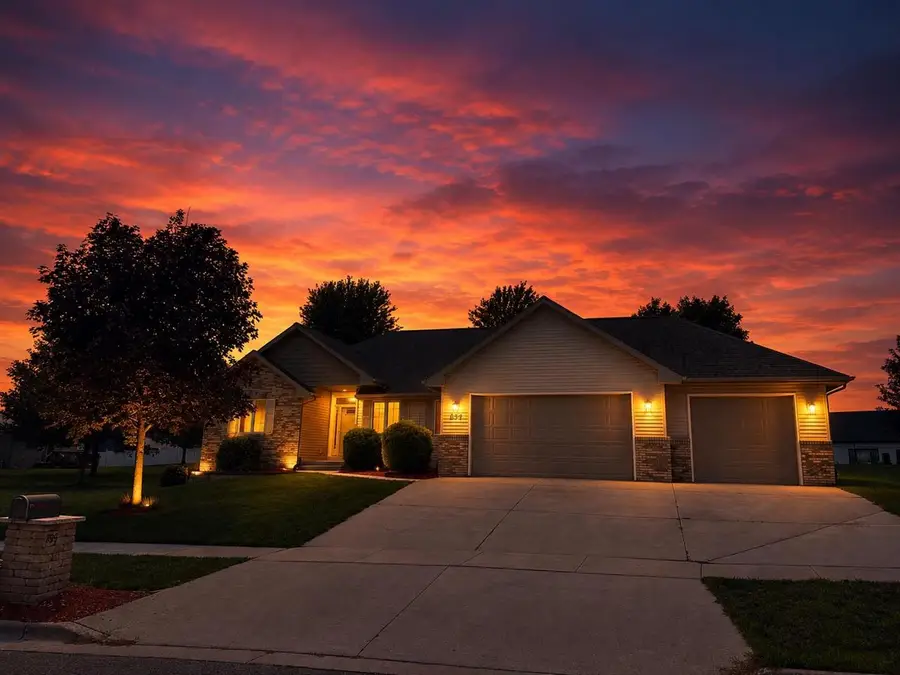 897 Tower Hill Drive, Milton, WI 53563 - #2