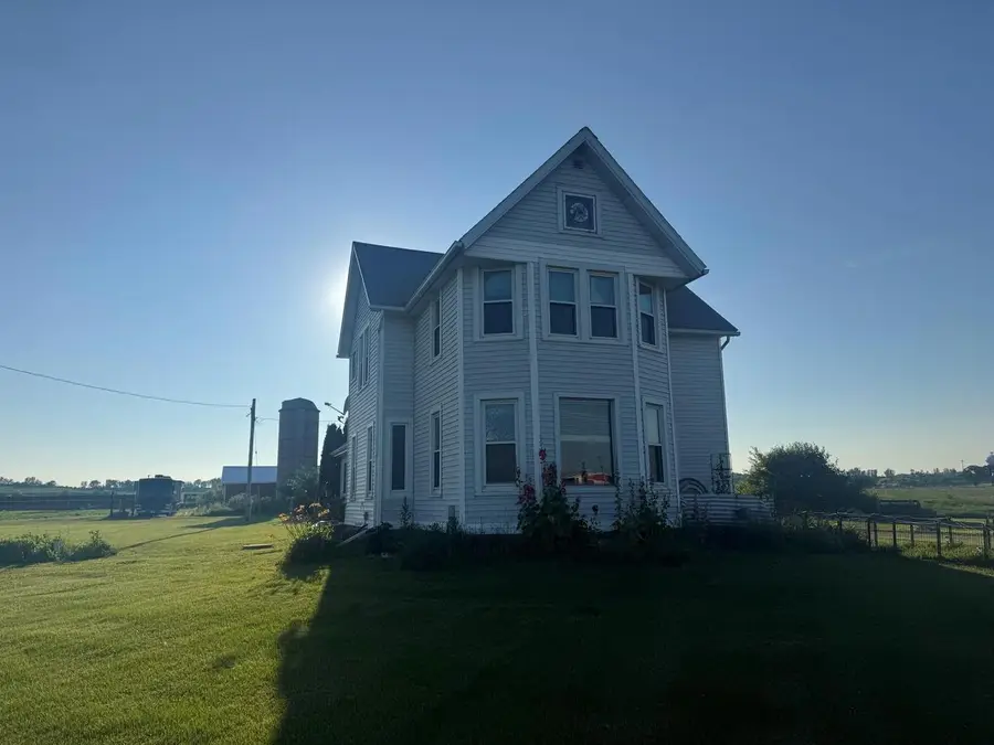 2627 S Seminole Way, Fitchburg, WI 53711 - #3