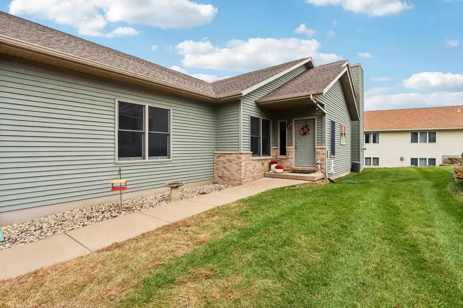 113 Jennifer Circle, Mount Horeb, WI 53572 - #2