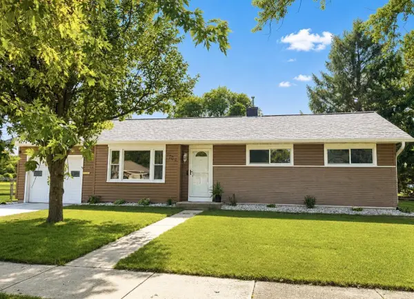 1704 Pershing Place, Janesville, WI 53546