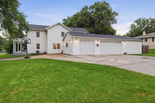 163 Valley Drive, Janesville, WI 53546