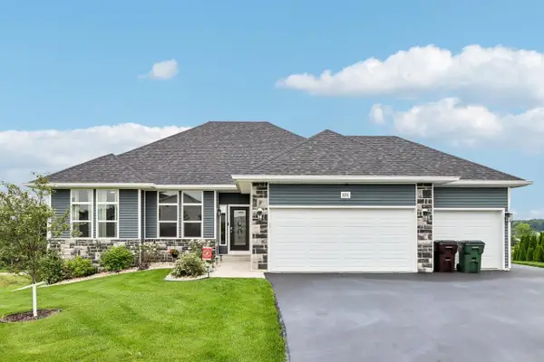 626 E Newville Trails Drive, Edgerton, WI 53534