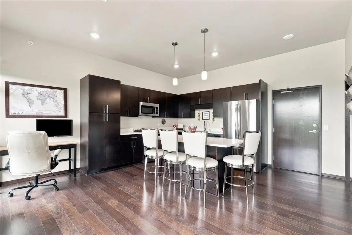 825 E Mifflin Street #404, Madison, WI 53703 - #1
