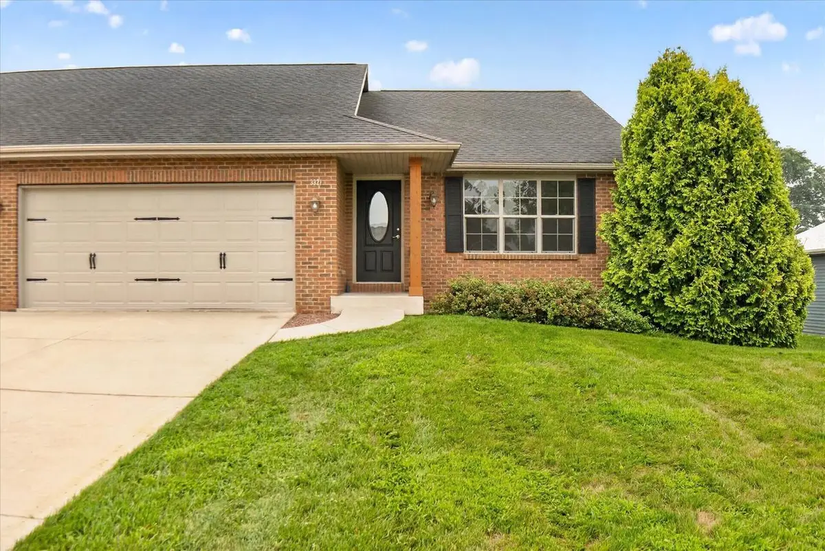 3321 Crabapple Lane #2, Janesville, WI 53548 - #1