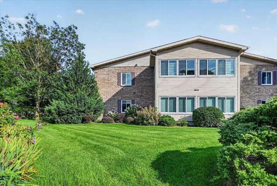 1624 N Golf Glen #F, Madison, WI 53704 - #3