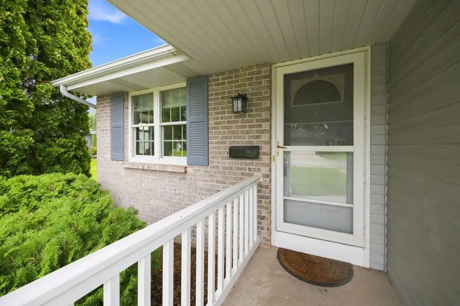 1304 Nantucket Drive #A, Janesville, WI 53546 - #2