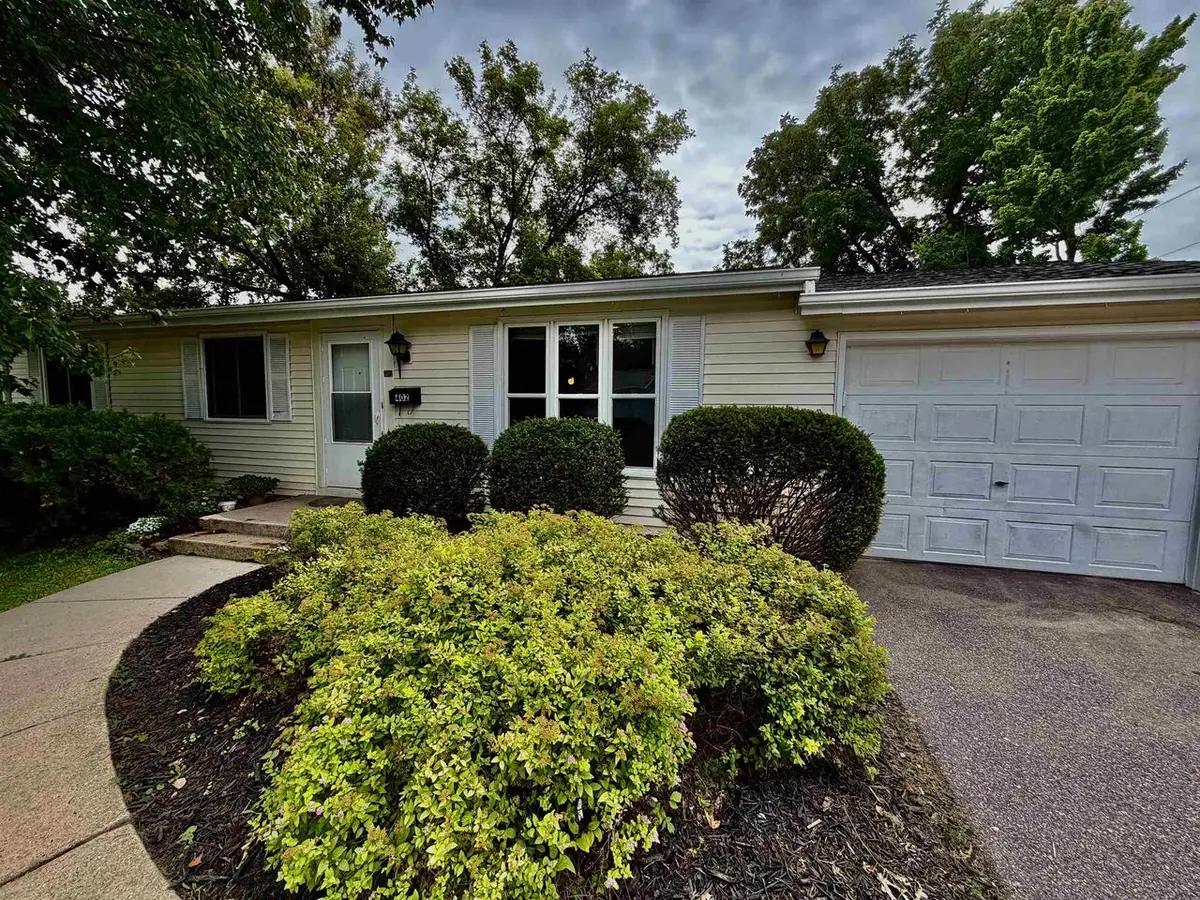 402 South Street, Baraboo, WI 53913 - #1
