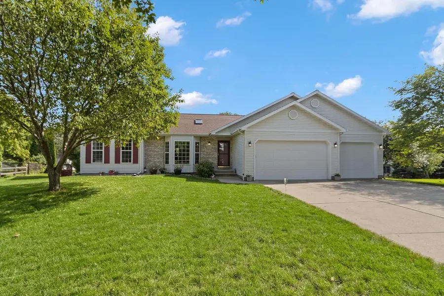 1331 Pinnacle Circle, Sun Prairie, WI 53590 - #2