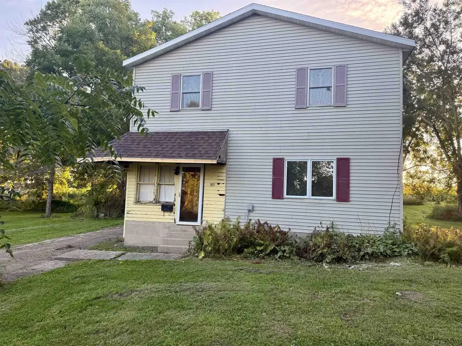 305 Rosedale Avenue, Fox Lake, WI 53933 - #2