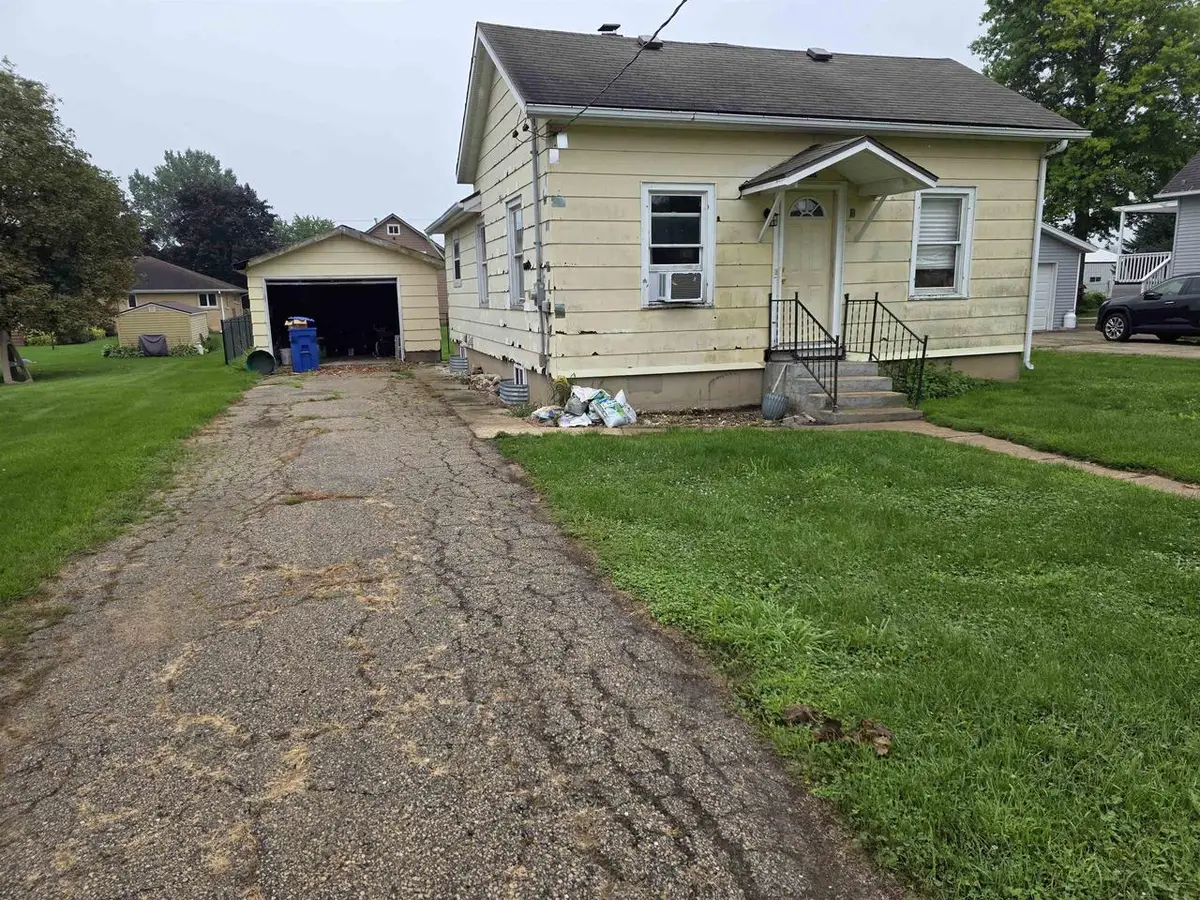 116 Waupun Street, Friesland, WI 53935 - #1