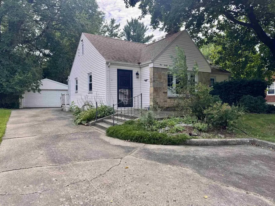 127 S Harmony Drive, Janesville, WI 53545 - #3