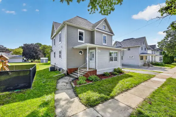 407 S Lincoln Avenue, Beaver Dam, WI 53916