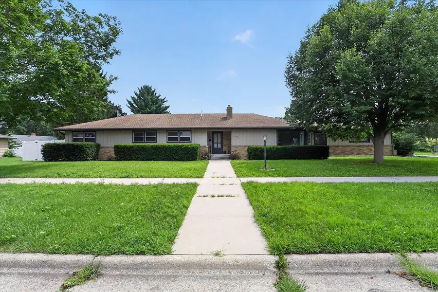 1230 N Harmony Drive, Janesville, WI 53545 - #3