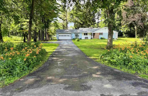 W5840 Hackbarth Road, Fort Atkinson, WI 53538