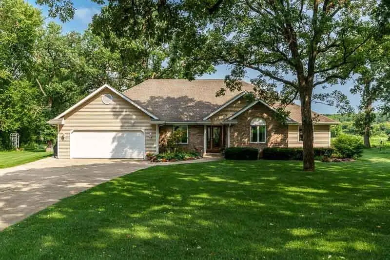 3991 S Savanna Way, Beloit, WI 53511 - #1