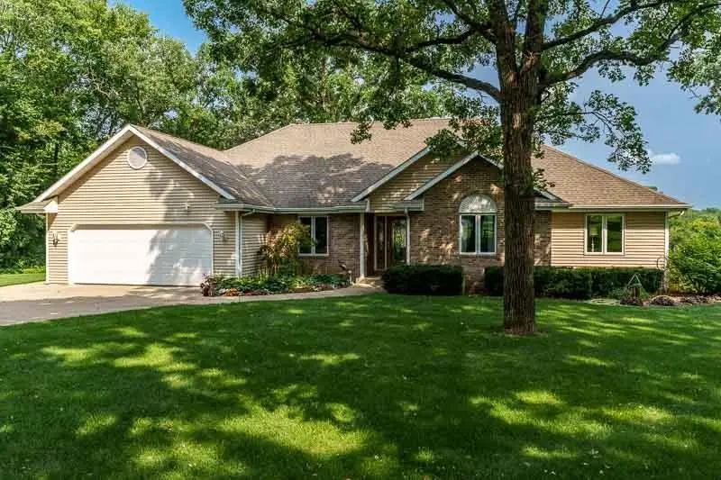 3991 S Savanna Way, Beloit, WI 53511 - #2