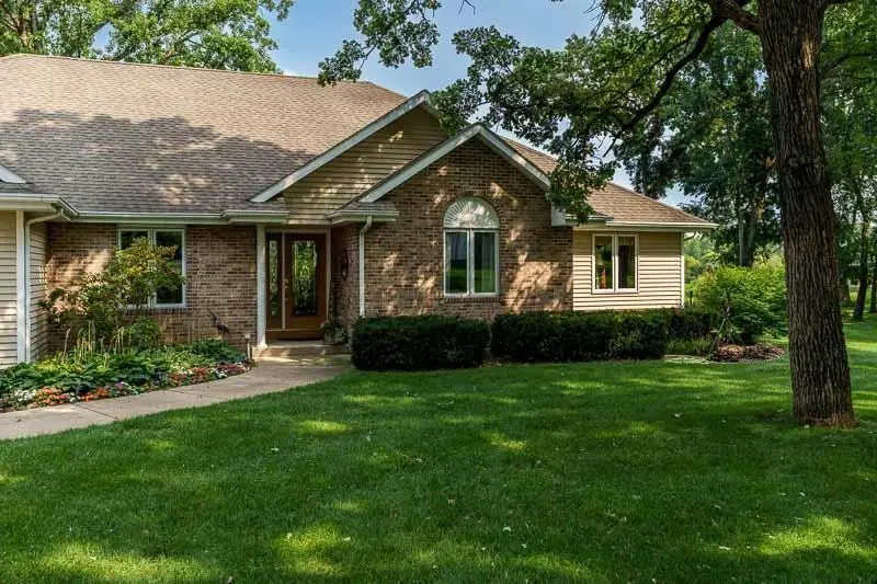 3991 S Savanna Way, Beloit, WI 53511 - #3