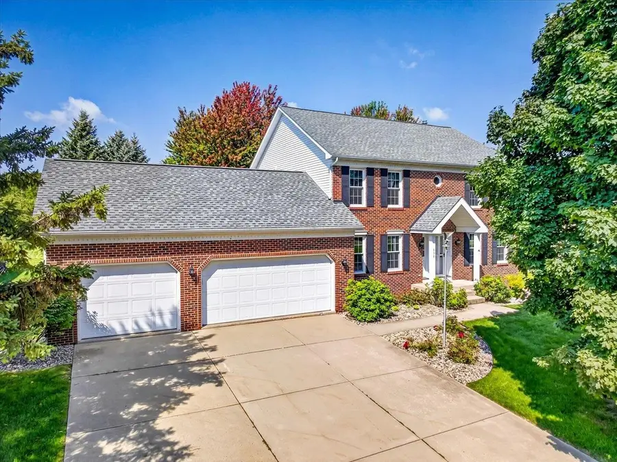 858 Chalfont Drive, Sun Prairie, WI 53590 - #2