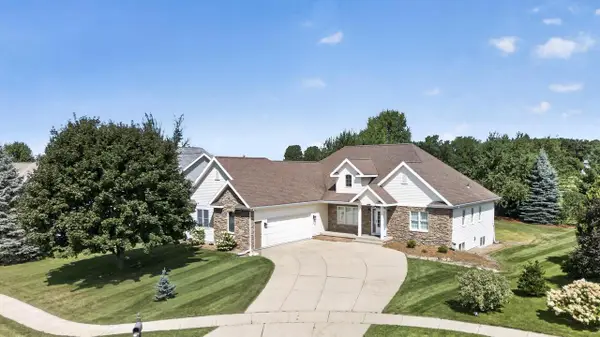949 Halcyon Days Court, Oregon, WI 53575