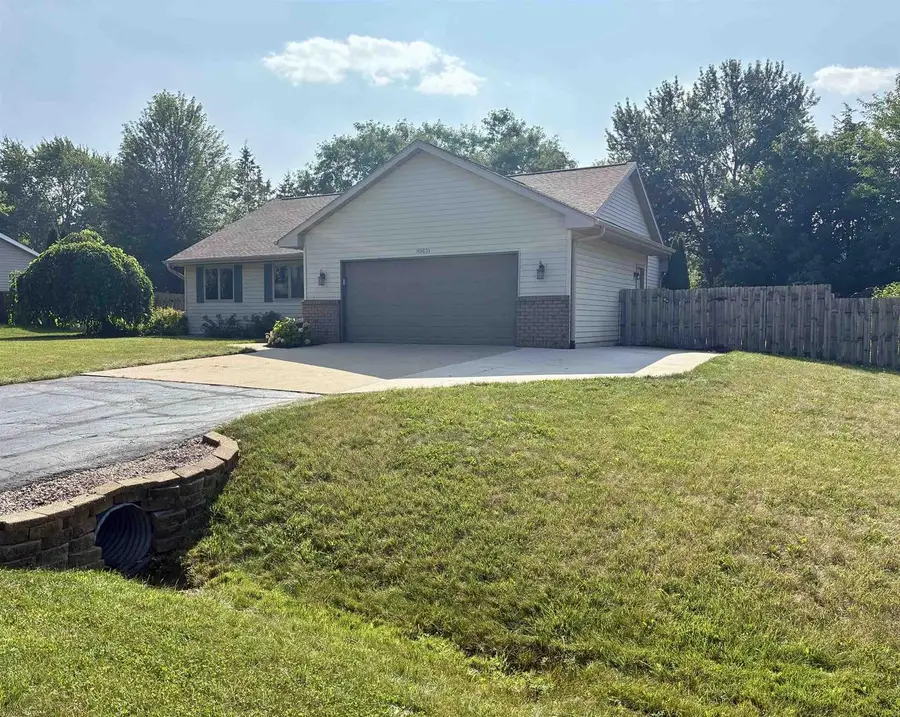N9631 Emerald Lane, Appleton, WI 54915 - #2