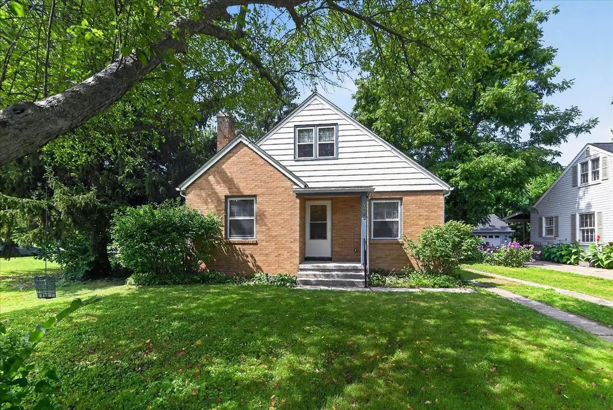 406 N Sherman Avenue, Madison, WI 53704 - #1