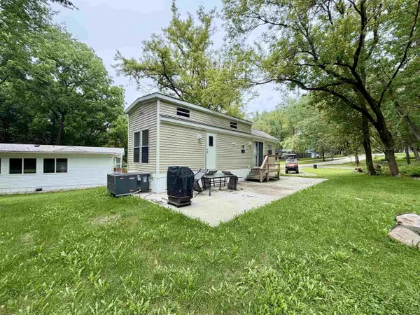 506 Sunset Circle, Edgerton, WI 53534