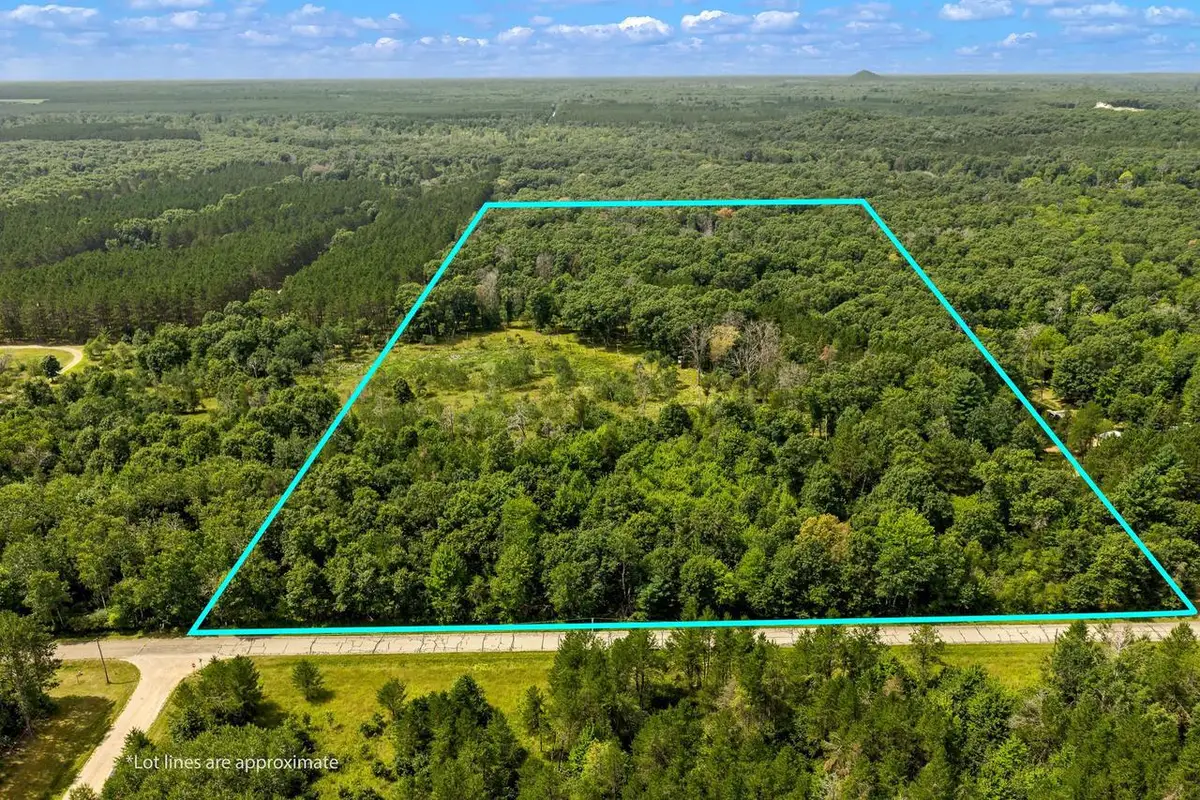 689 6th Avenue, Hancock, WI 54943 - #1