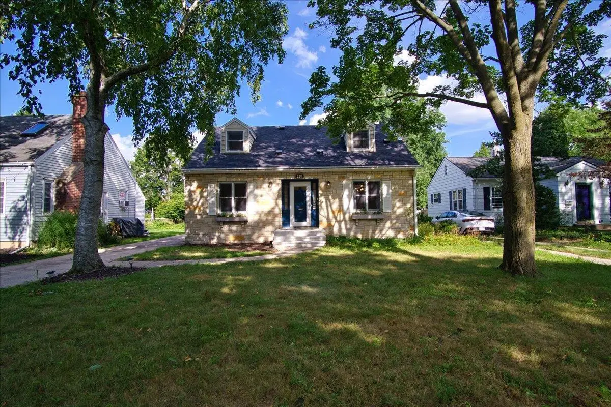 238 Kensington Drive, Madison, WI 53704 - #1